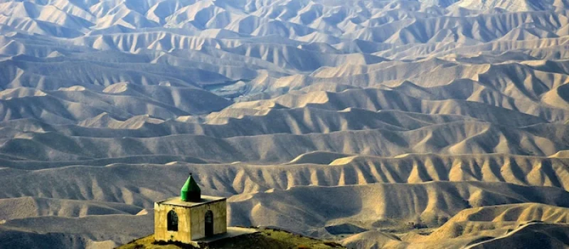 کوه های دل انگیز اطراف زیارتگاه خالد نبی 3854834387